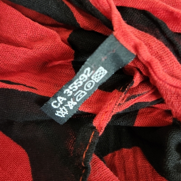 Native Northwest Orca Scarf - Picture 8 of 15